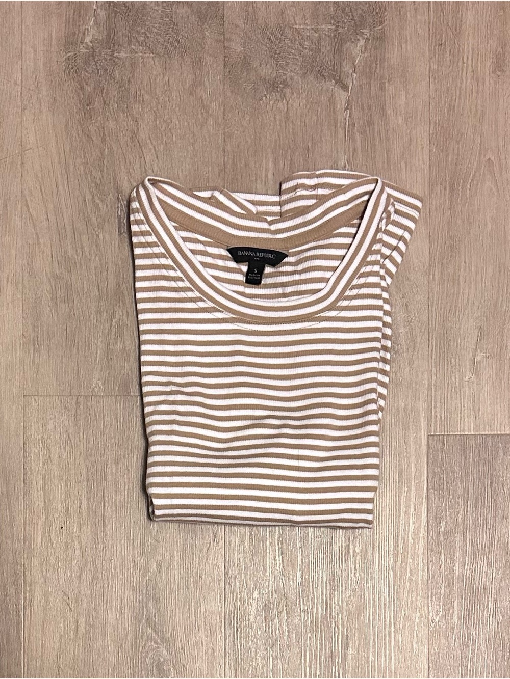 Banana Republic Women's Beige (Camel) and White Striped Tee